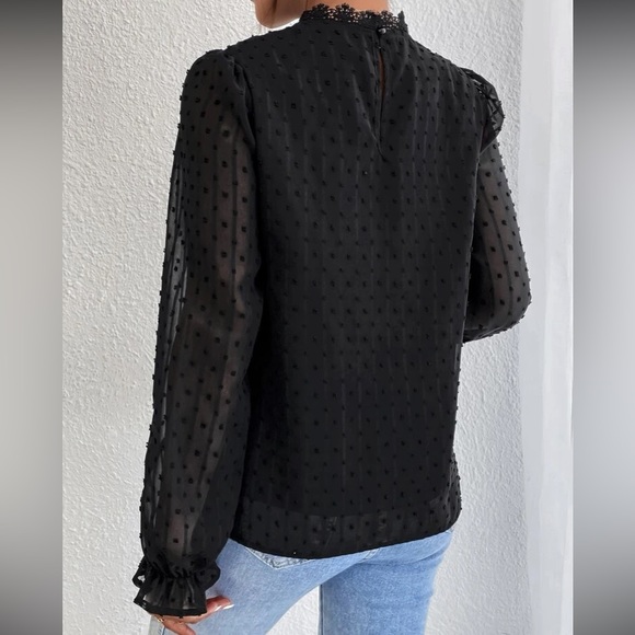 Boho Swiss dot lantern sleeve blouse - Picture 3 of 7